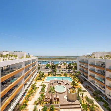 Marina Vista - Modern 1bdr W Gym - Marina & Pool Views *