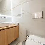 Apartment Marina Vista - Modern 1bdr W Gym - Marina & Pool Views Olhao