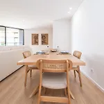 Apartment Marina Vista - Modern 1bdr W Gym - Marina & Pool Views *