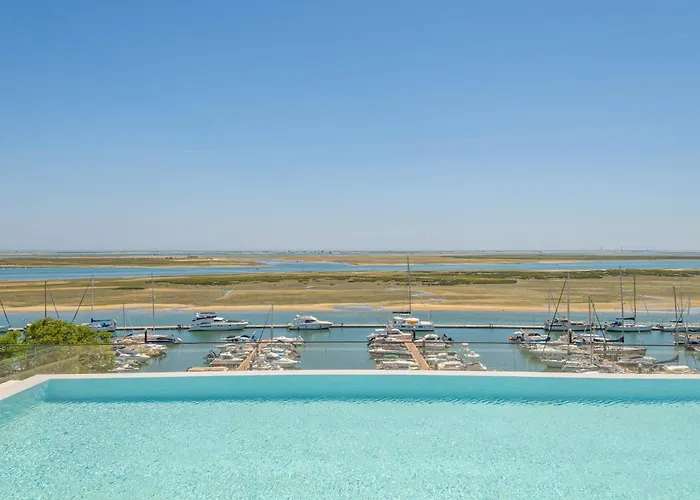 Marina Vista - Modern 1bdr W Gym - Marina & Pool Views Apartment *